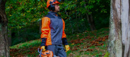 New chain-resistant protective clothing for hobbyists and professionals