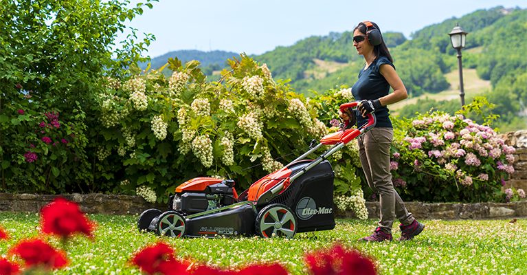 Lawn Mowers - Oleo-Mac